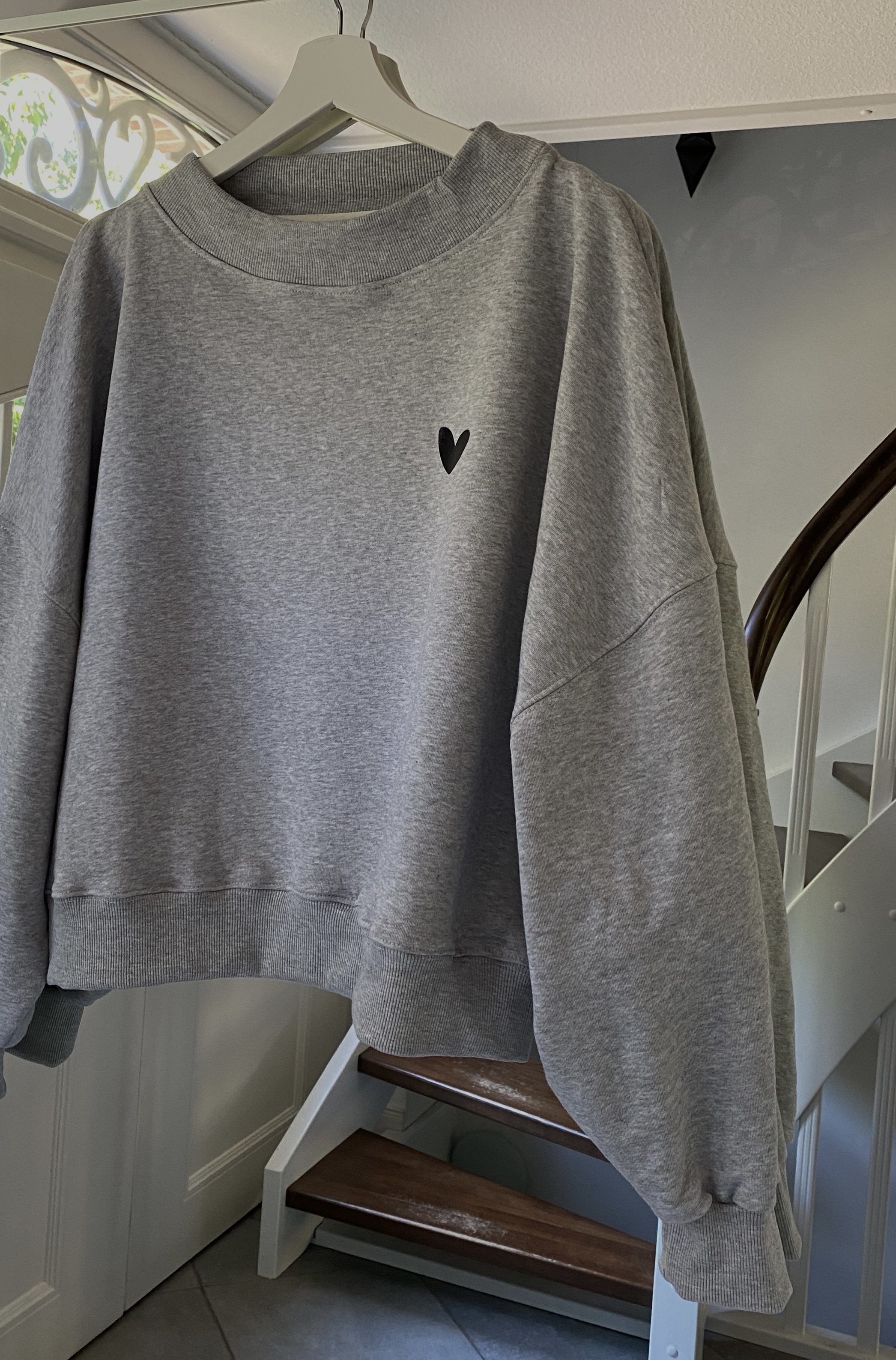 COCOON SWEATER Heart
