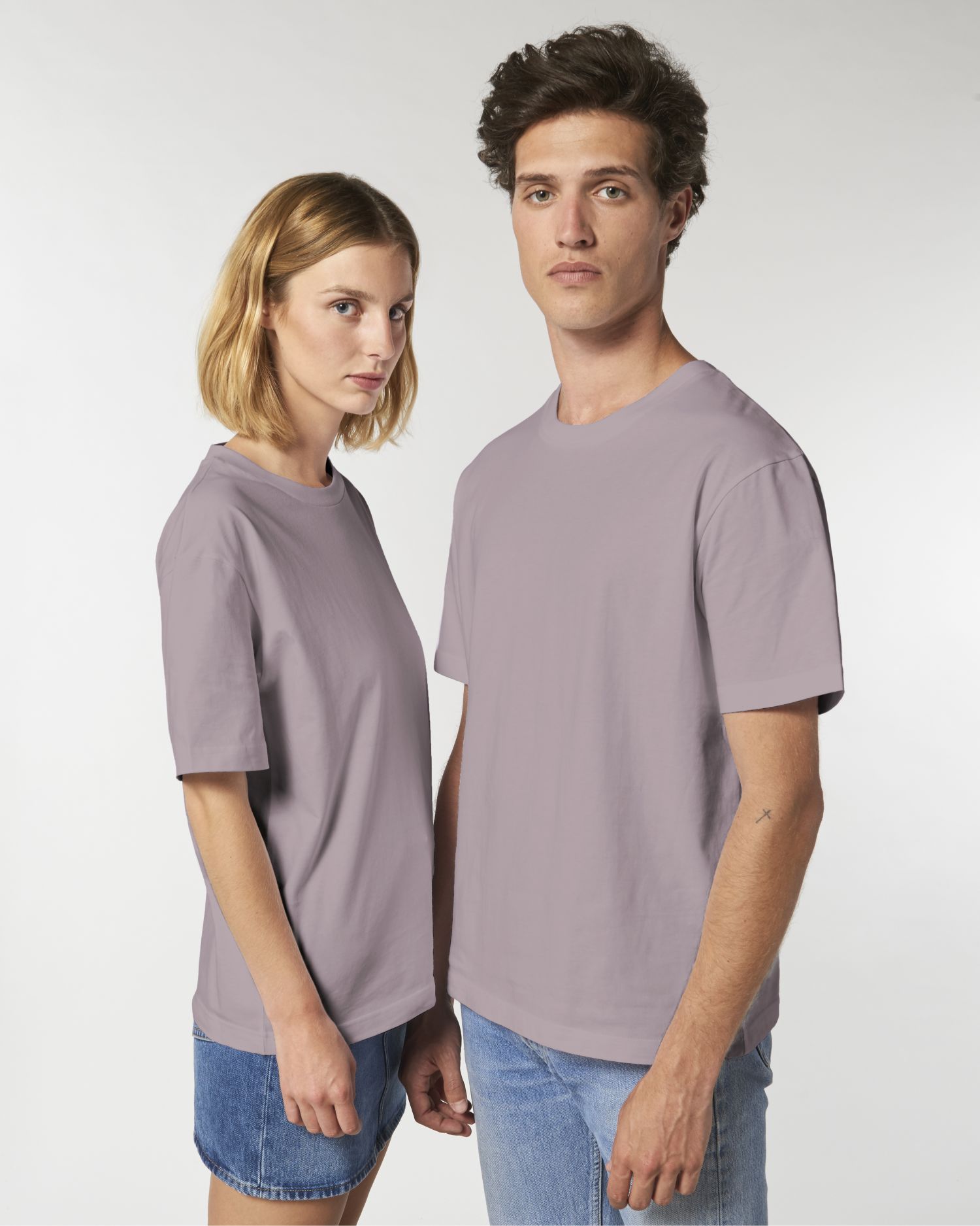 Be Famous Organic Unisex Relaxed T-shirt Lilac Petal XL
