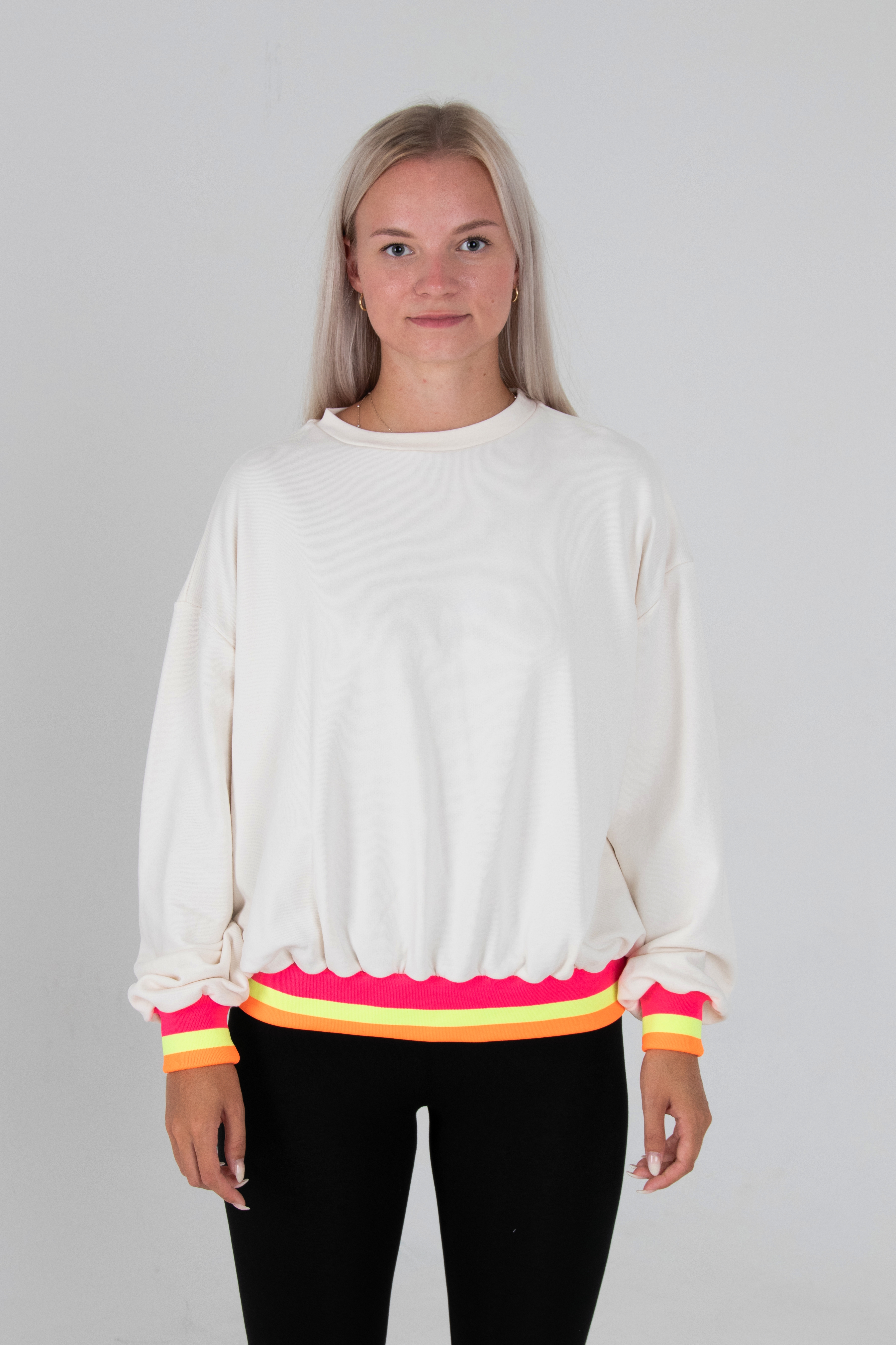 Be Famous Women Oversized Sweatshirt Neon Cuff vintage white XL